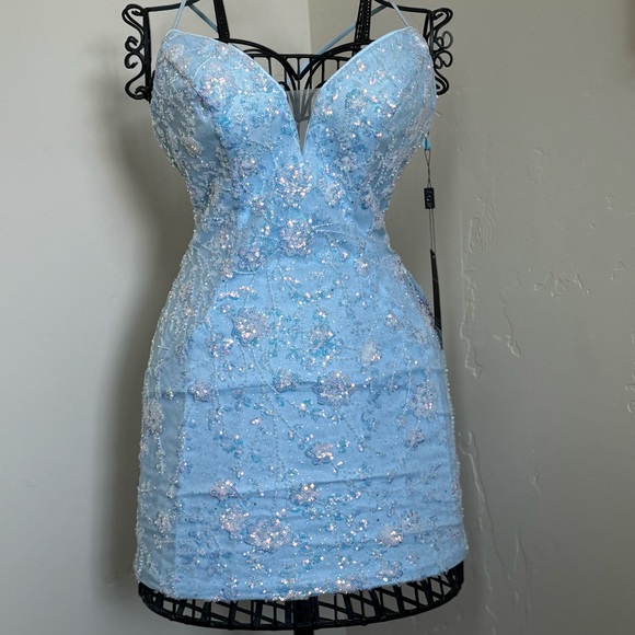 Nox Anabel c722 Size 4 SkyBlue ShortFitted Sequin Lace Homecoming Backless Dress - Picture 1 of 7